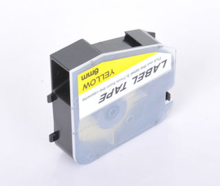 De gele commerciële band van de etiketprinter, draad die 6mm bandcassette merken