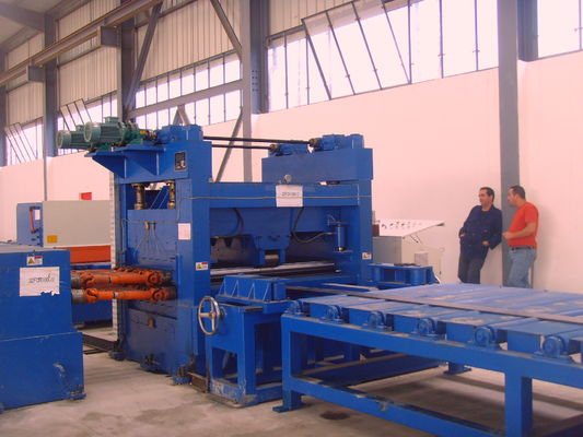 De economische hoge productielijn/de Snijmachine van de mast lichte pool voor lichte pool 12000mm