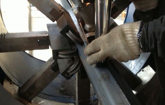 Van de lamp meet post Lichte Pool van de Laregediameter sluiten-Last Machine 60 - 340mm, 16 maximum