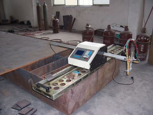 CNC Draagbare Vlamsnijmachine, Lichte Pool-Machine om de Lichte Grondplaat van Pool te snijden