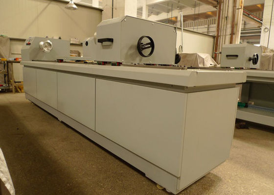 Textiel Roterende Lasergraveur 640mm het Scherm herhaalt, Blauwe UVgravuremachine