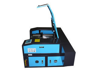 Van de de lasergraveur van Co2 van de kunstambacht scherpe de gravuremachine met 50w laserbuis