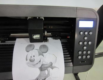 730 mm papier breedte 32-bit CPU Vinyl Cutter Plotter met hoge snelheid Motor intensivering